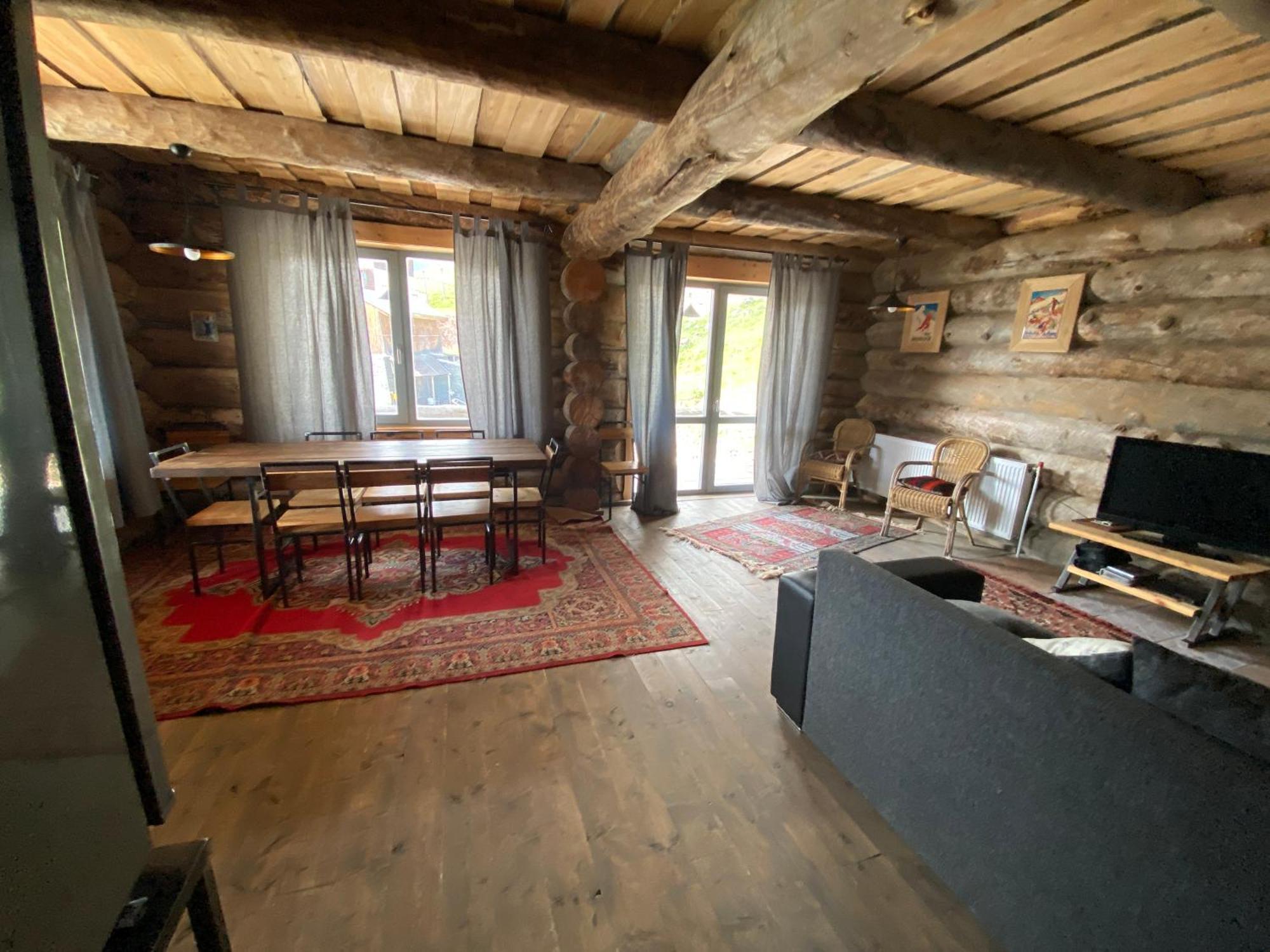 Mountain Cricket Chalets And Apartments Gudauri Exterior foto