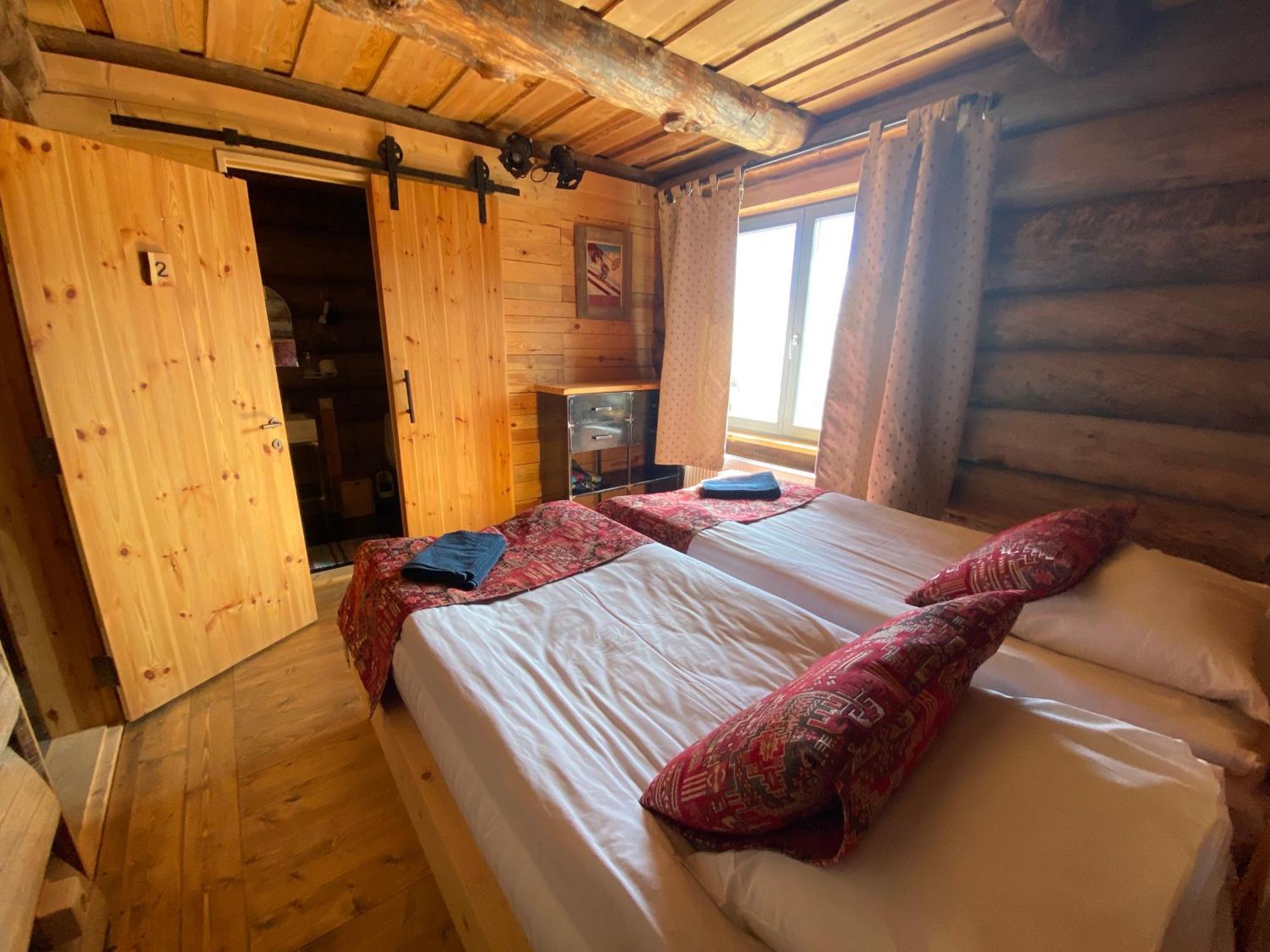 Mountain Cricket Chalets And Apartments Gudauri Habitación foto