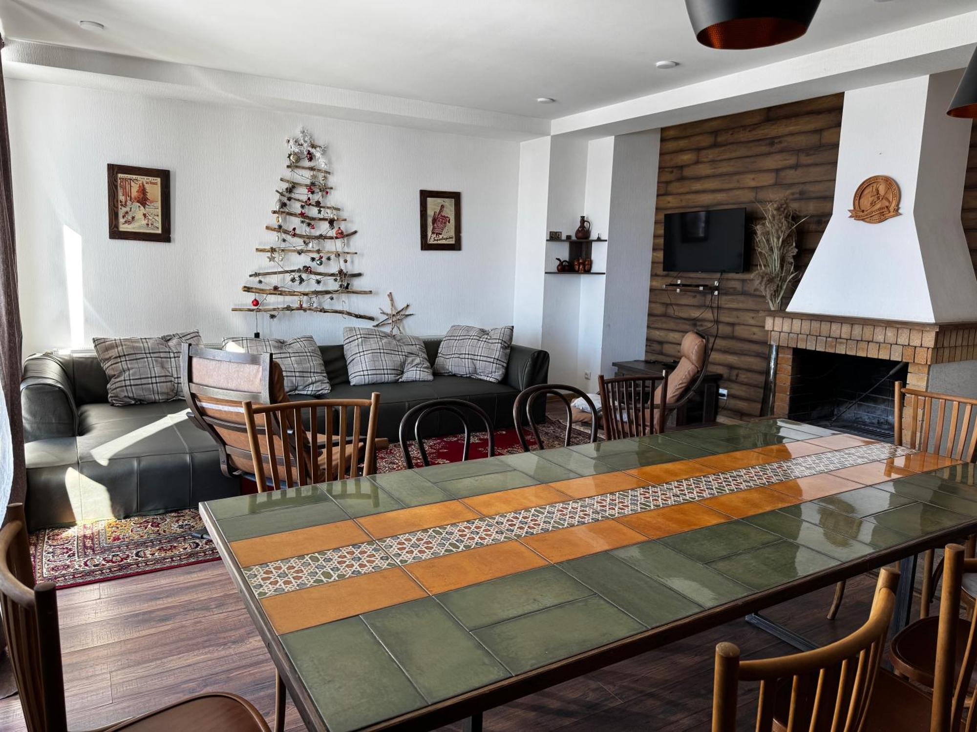 Mountain Cricket Chalets And Apartments Gudauri Habitación foto